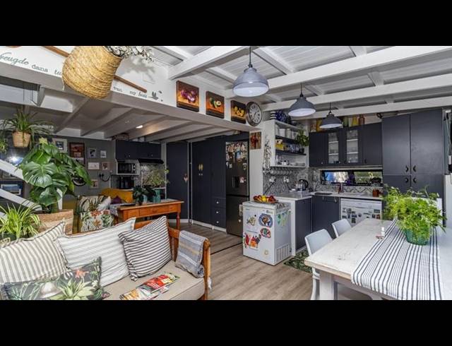 1 BEDROOM HOUSE FOR SALE IN STILBAAI EAST